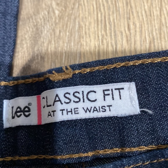 🧵 NWT Lee At The Waist Classic Fit Bootcut Dark Wash Jeans 🧵 - Picture 7 of 7